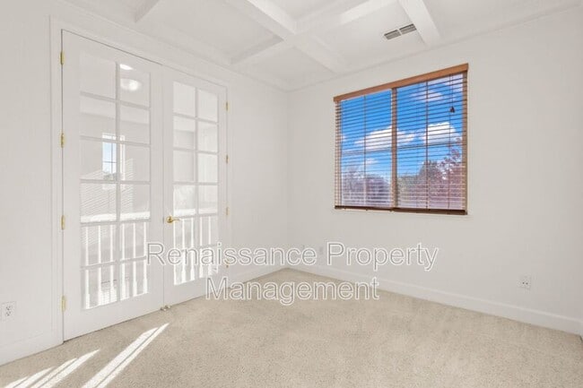 Building Photo - 1801 Riverview Ave