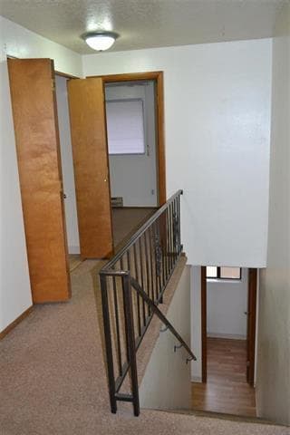 Building Photo - 2 Bedroom 1.5 Bathroom 4 plex (6 month lea...