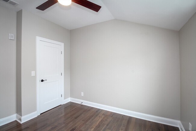 Building Photo - 43 Cypress St