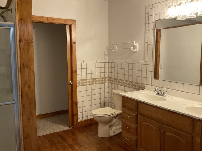 Building Photo - 10421 Yoder Rd