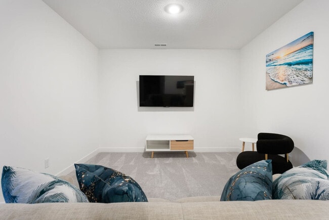 Building Photo - 17355 Wellburn Dr