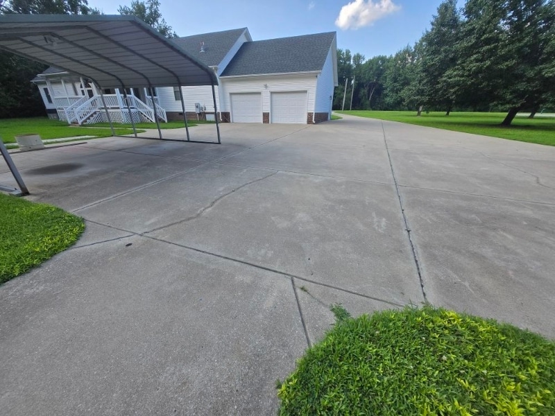 Building Photo - 6151 Harrisontown Rd