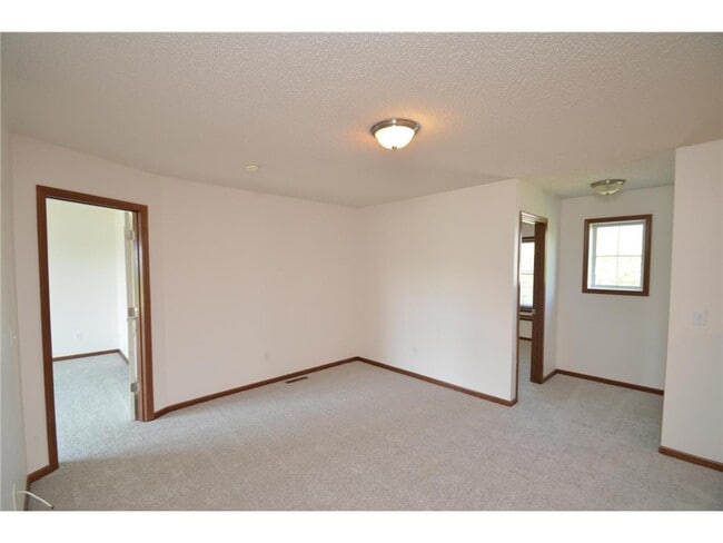 Building Photo - 15661 60th Ave N