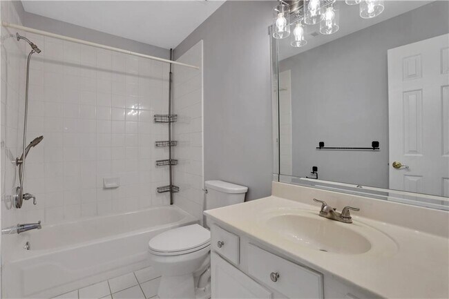 Building Photo - 127 Tara Blvd