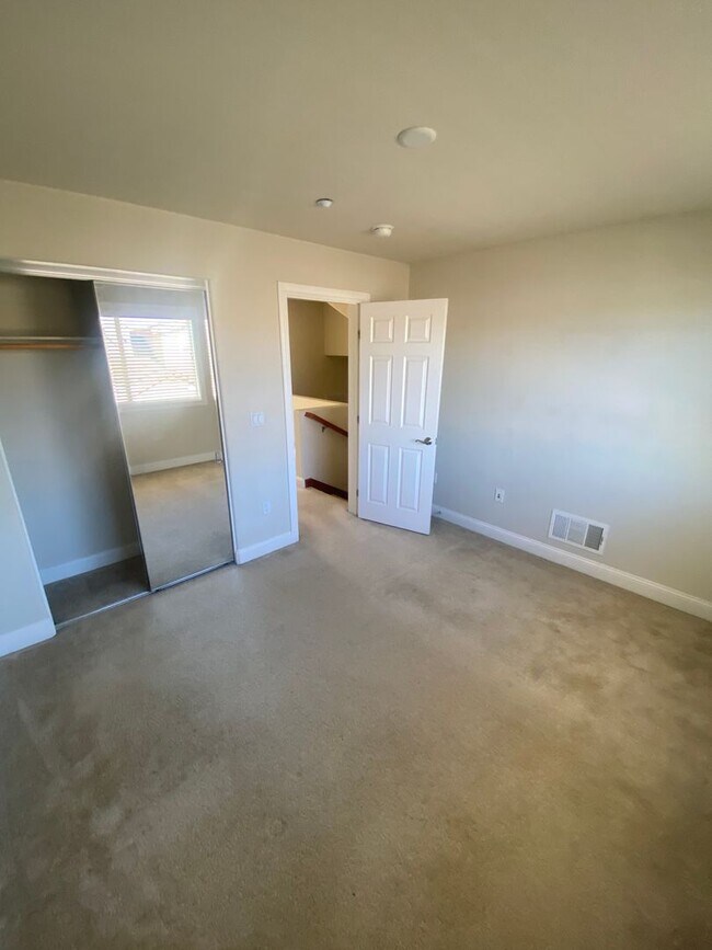 Building Photo - $4,290 / 4 BR -2170 SF - STUNNING SAN JOSE HOME IN BERRYESSA A MUST SEE!