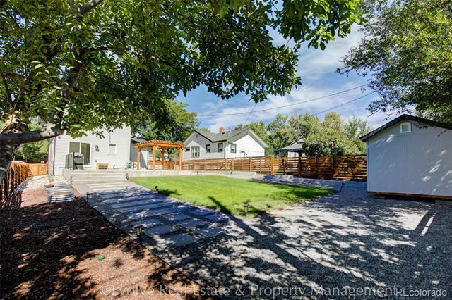 Building Photo - 196 Wolff St