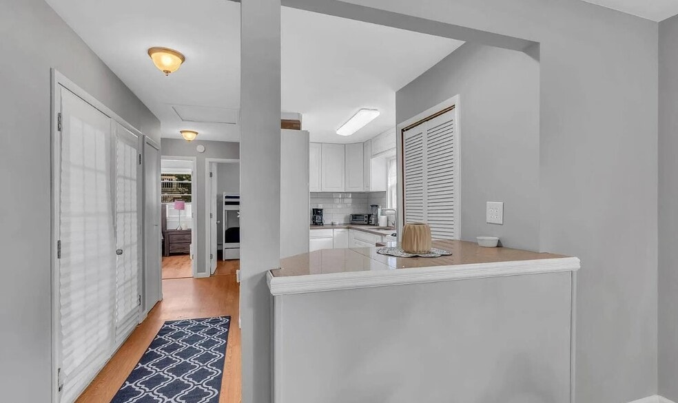 Building Photo - 58 Farragut Ave