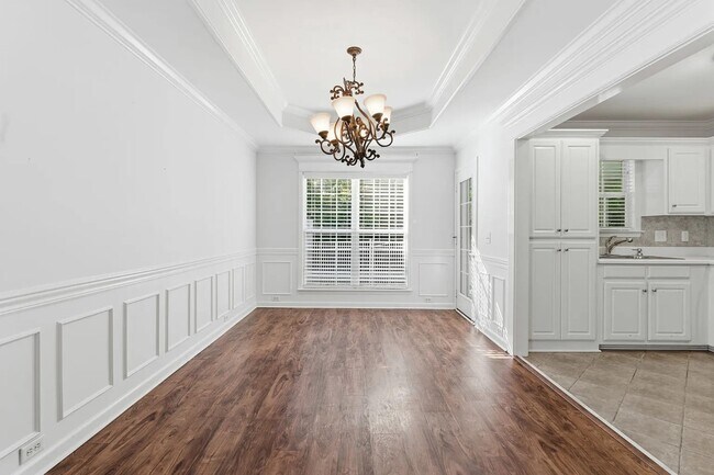 Building Photo - Waywood Drive