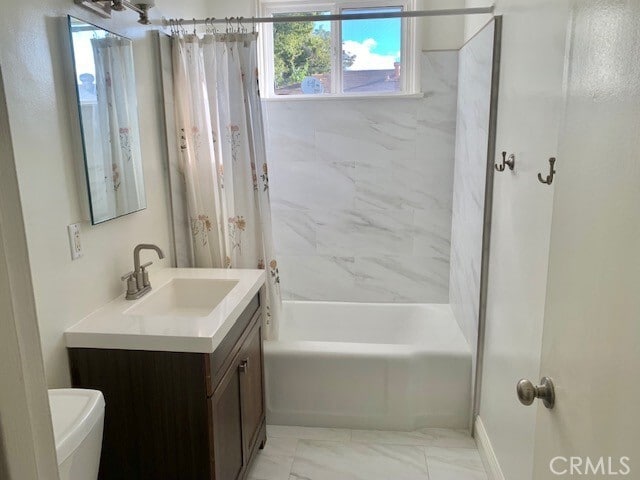 Building Photo - 2513 Tulare Ave