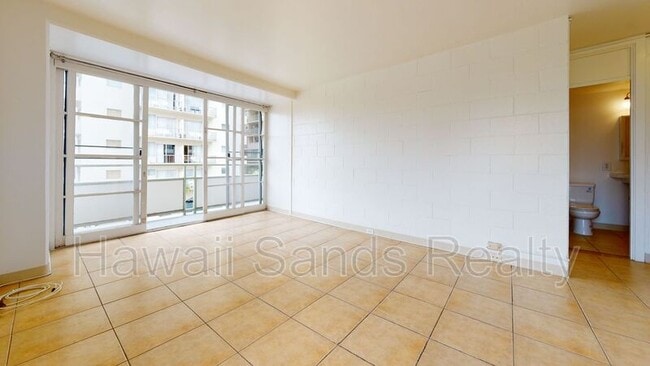 Building Photo - 445 Kaiolu St