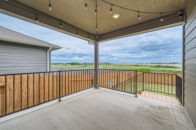 Building Photo - 2871 Mill Run Bnd