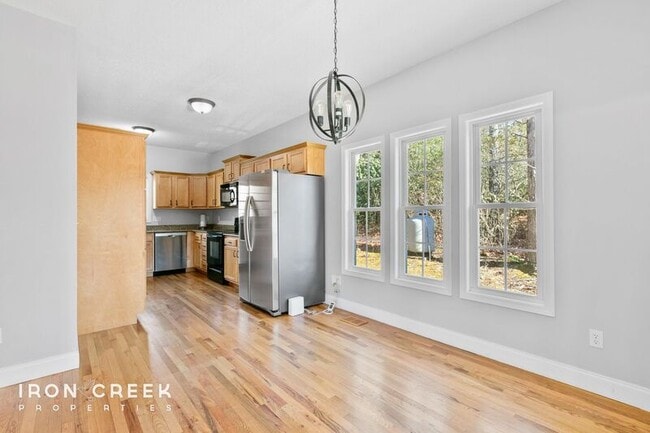 Building Photo - 5 Rocky Frk Rd