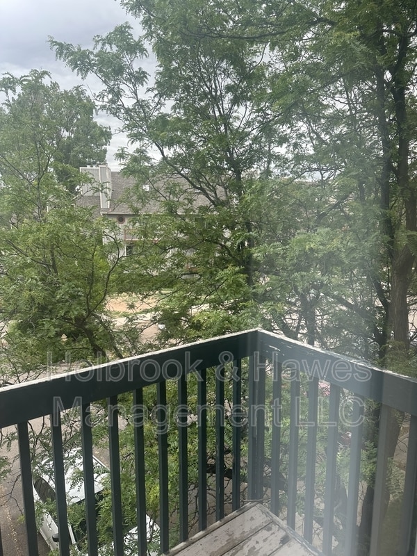 Building Photo - 4531 Boardwalk Dr