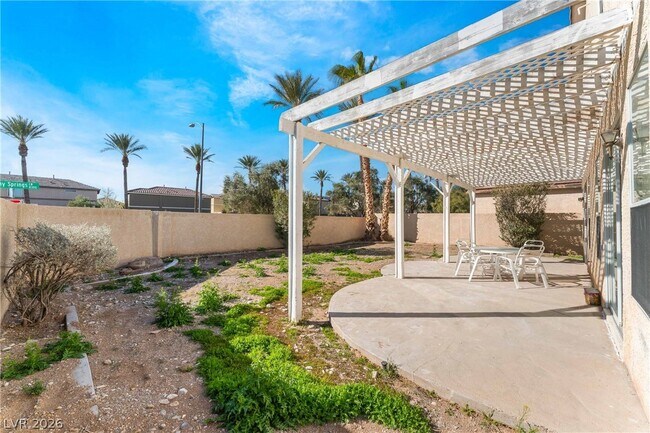 Building Photo - 8301 Alder Meadows Ave