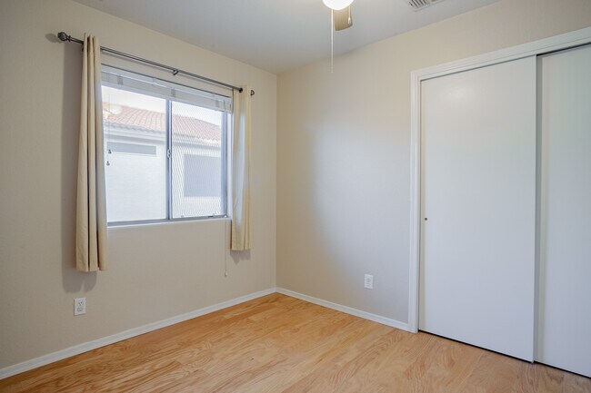 Building Photo - 6590 Tuzigoot Way