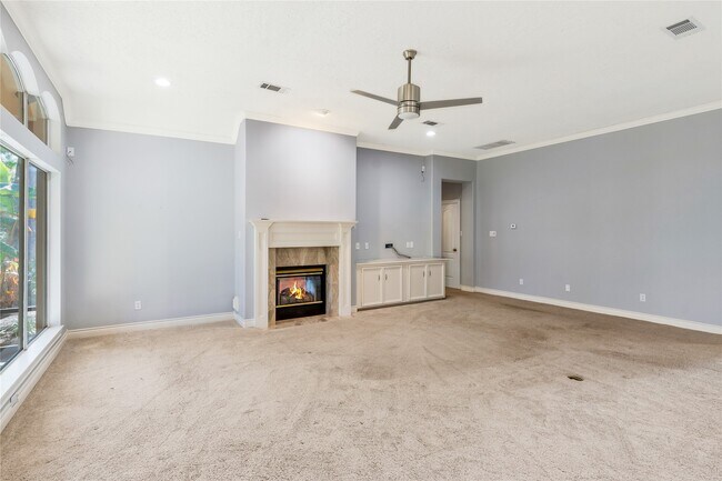 Building Photo - 60 Fairfield Dr