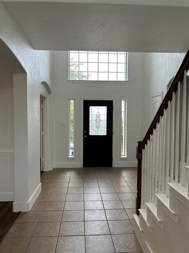 Building Photo - 1374 Red Stag Pl