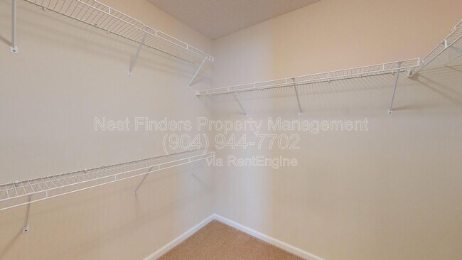Building Photo - 11561 Sycamore Cv Ln
