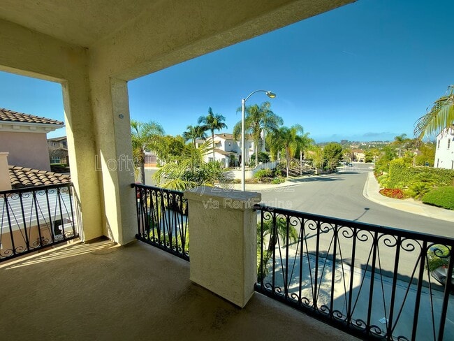 Building Photo - 13073 Dressage Ln