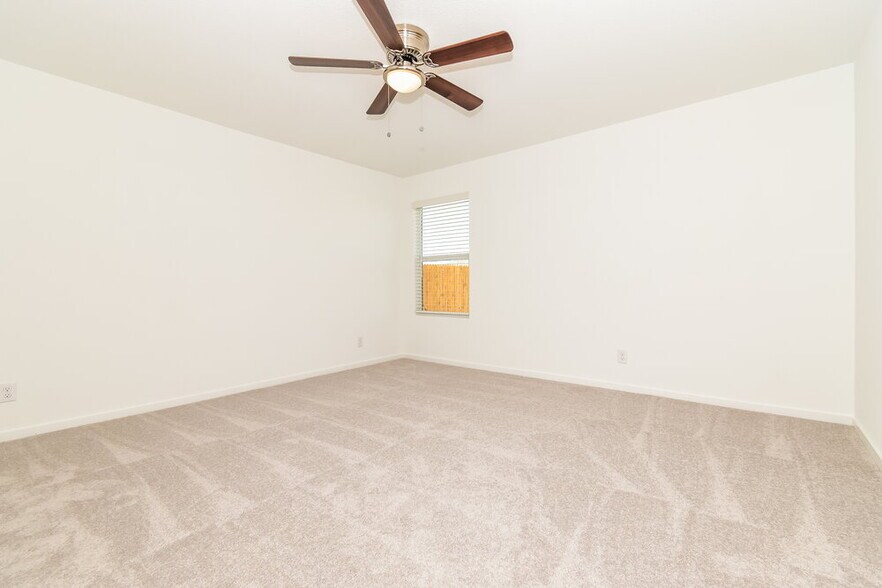 Building Photo - 1720 Crossbill St