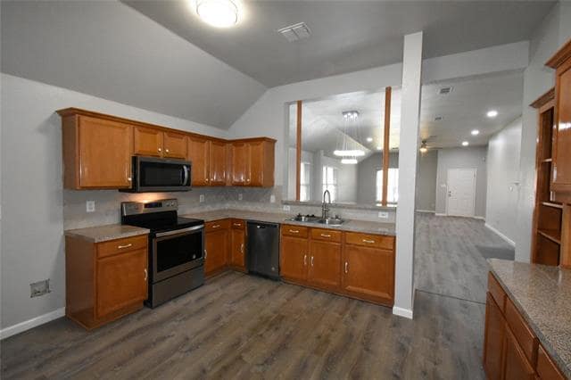 Building Photo - 10020 Chapel Rock Dr