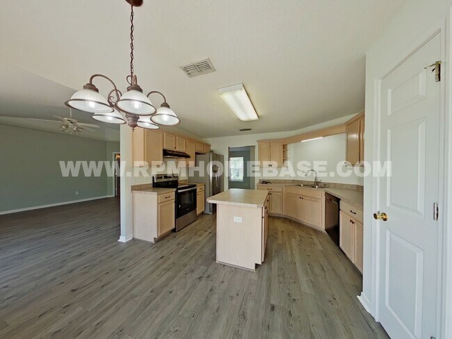 Building Photo - 1326 Jeffrine Dr