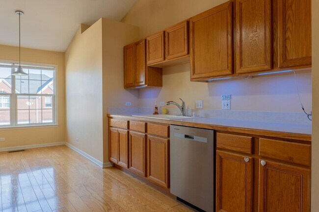 Building Photo - 86 Allerton Dr