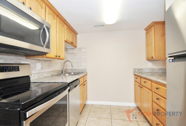 Building Photo - 5740 S 900 E