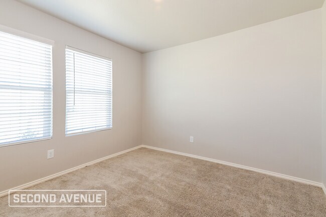 Building Photo - 5915 Nyquist Wy