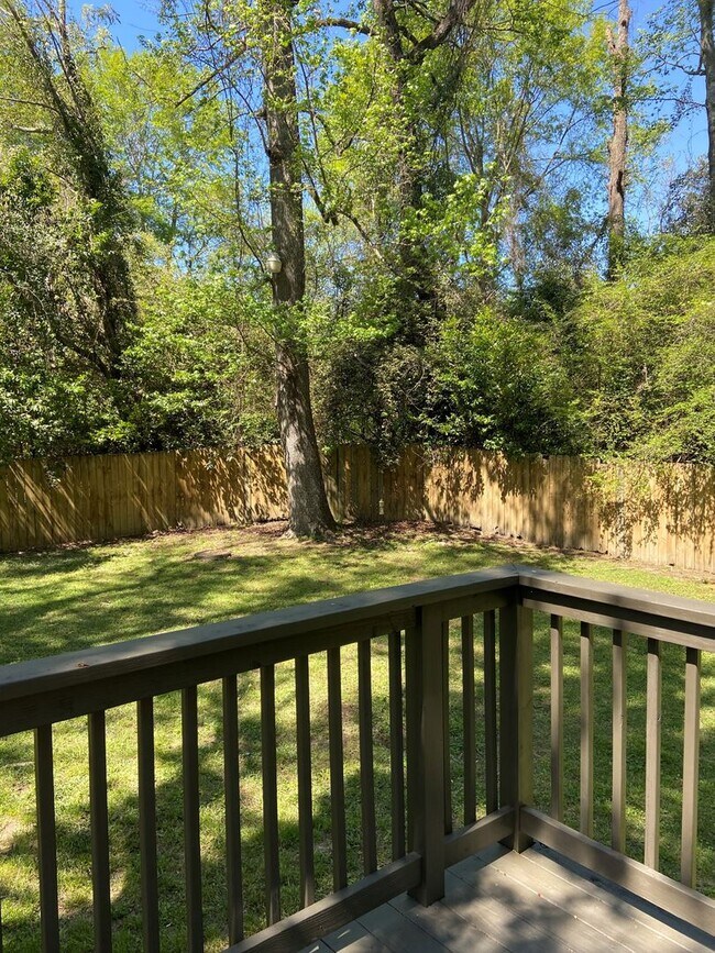 Building Photo - 105 Kimberly Dr