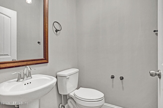 Building Photo - 516 Meldrum Ln