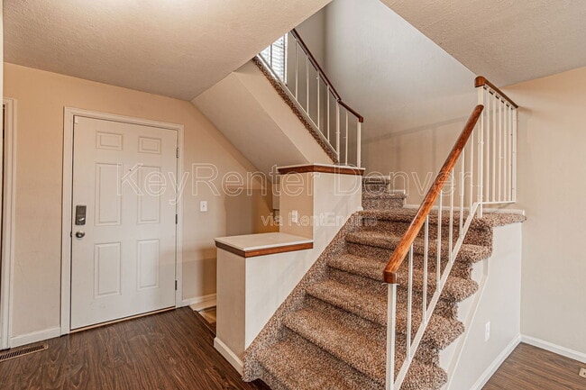 Building Photo - 14129 E Warren Pl