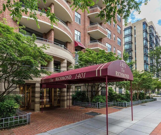 Building Photo - 1401 17th St NW