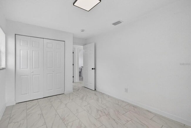 Building Photo - 8609 Fish Lake Rd