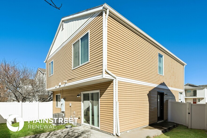Building Photo - 18654 E 46th Pl