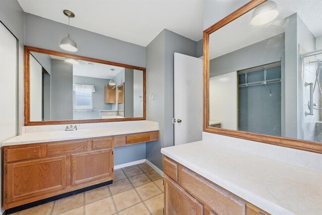 Building Photo - 6300 Evangeline Trail