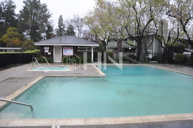 Building Photo - 200 Compton Cir