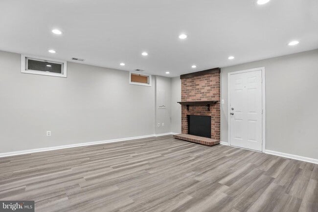 Building Photo - 10506 Lime Tree Way