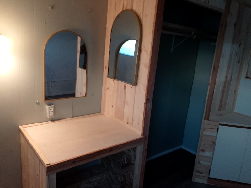 Building Photo - 675 7th St