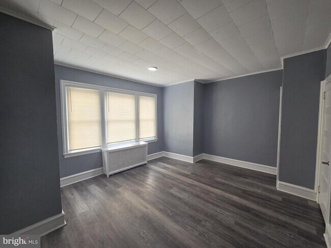 Building Photo - 302 W Loudon St