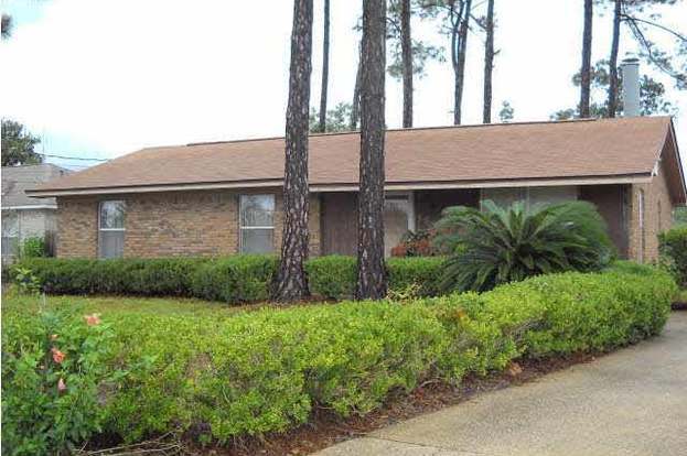 Building Photo - 1223 Redwood Ln