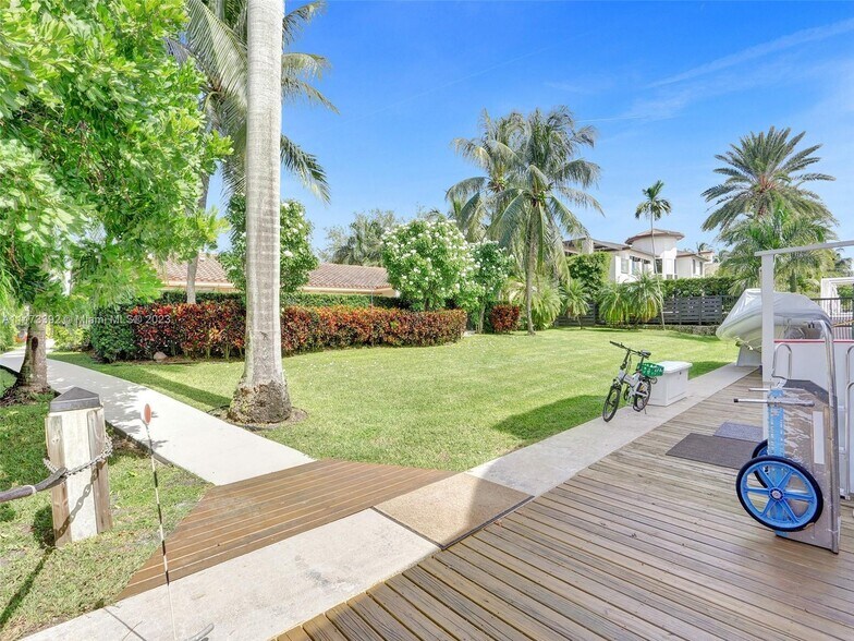 Building Photo - 2460 Del Lago Dr