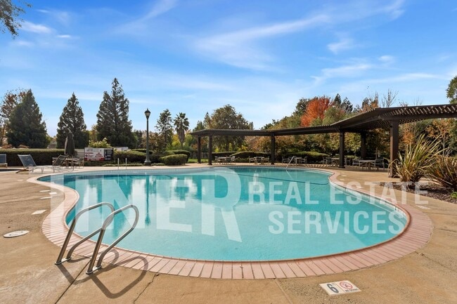 Building Photo - 632 Whitewater Wy