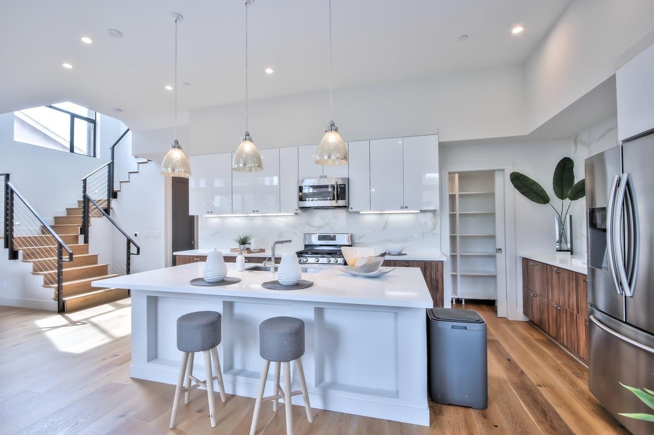 kitchen - 363 Beemer Ave
