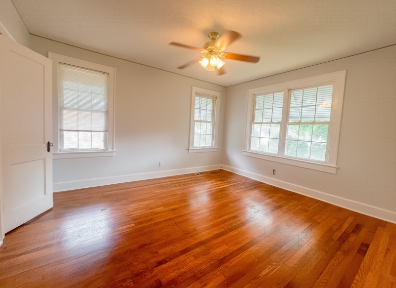 Building Photo - 715 E 58th St