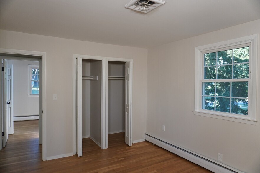 Building Photo - 239 E Timonium Rd