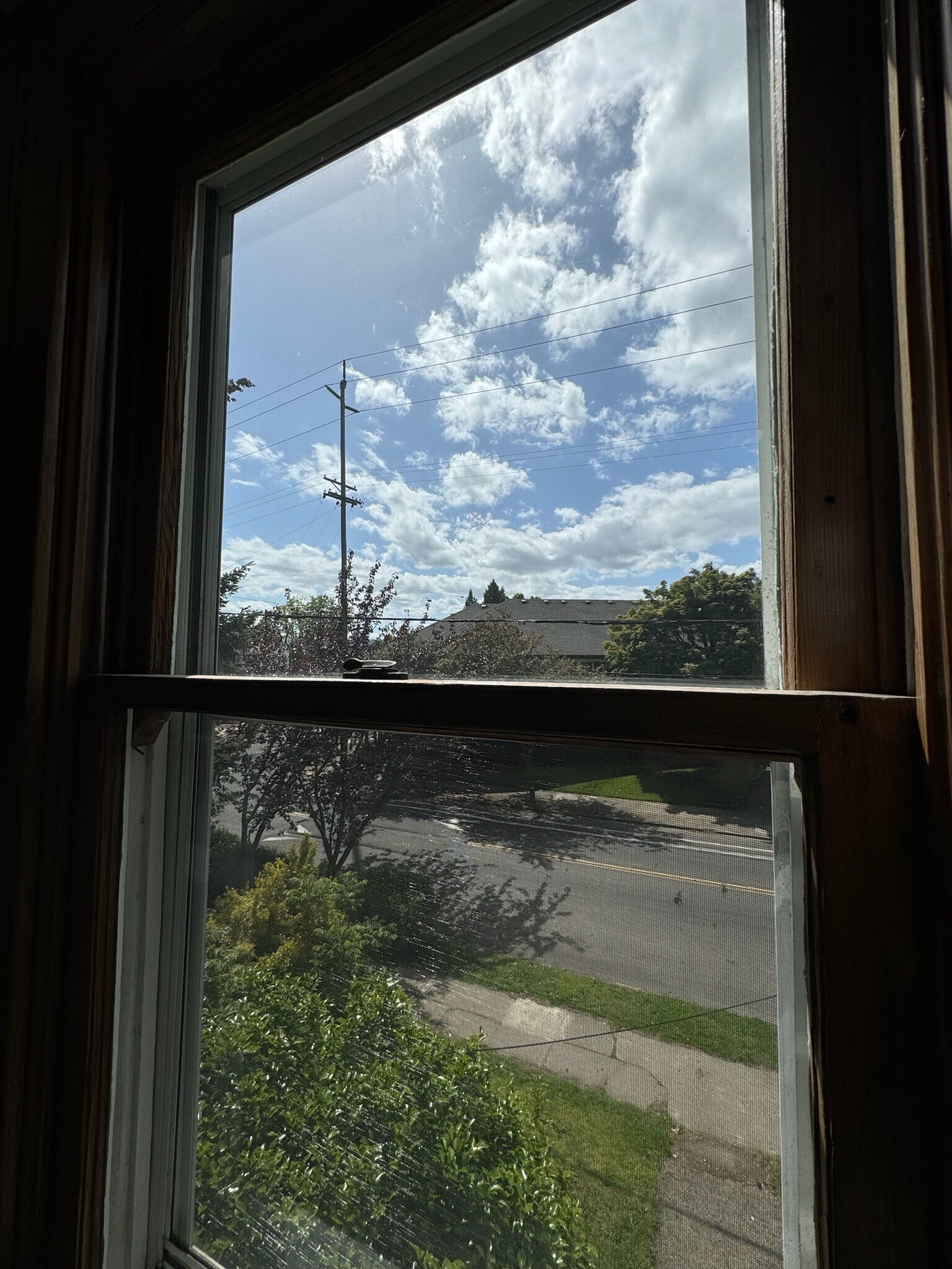 Building Photo - 634 NE 28th Ave