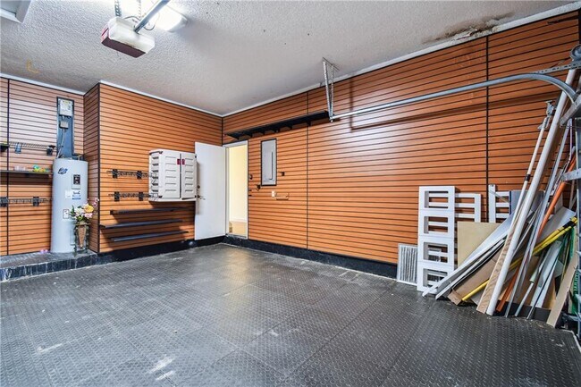 Building Photo - 541 NW 205th Ave