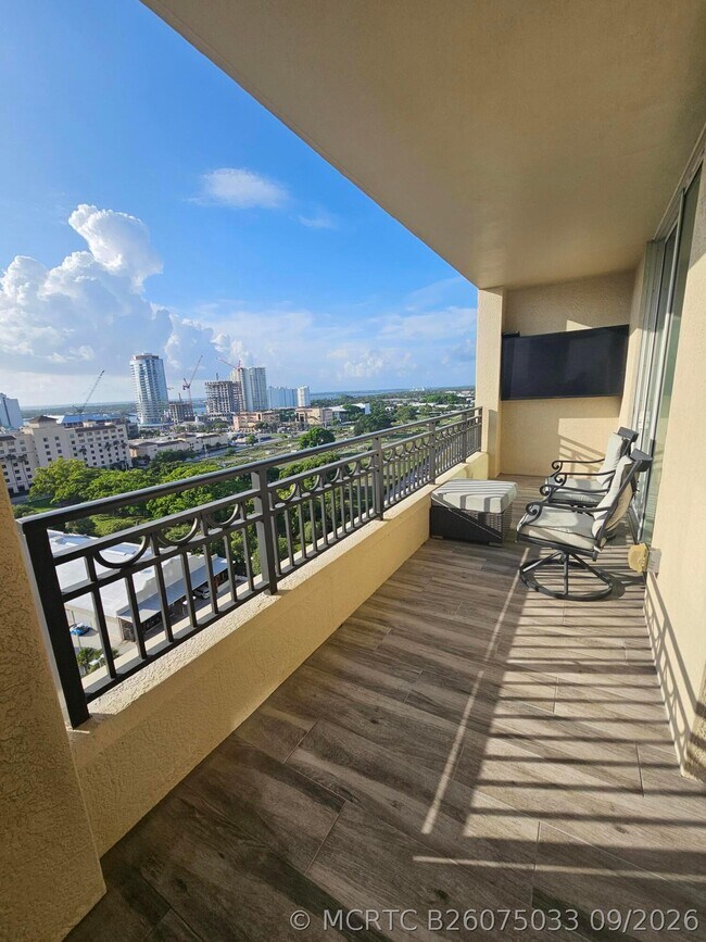 Building Photo - 550 Okeechobee Blvd