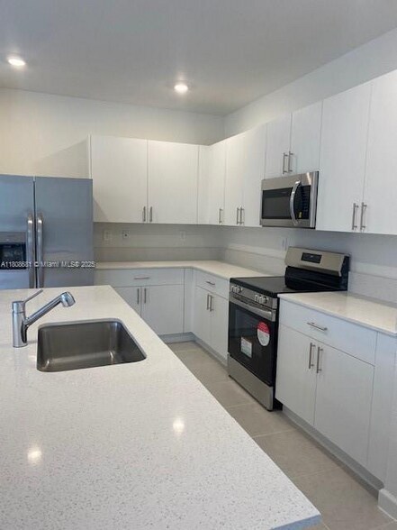 Building Photo - 12891 SW 243rd Ter